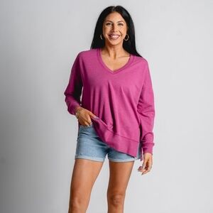 Women's Z Supply Magenta V-Neck Weekender Sweatshirt, Sz XS
